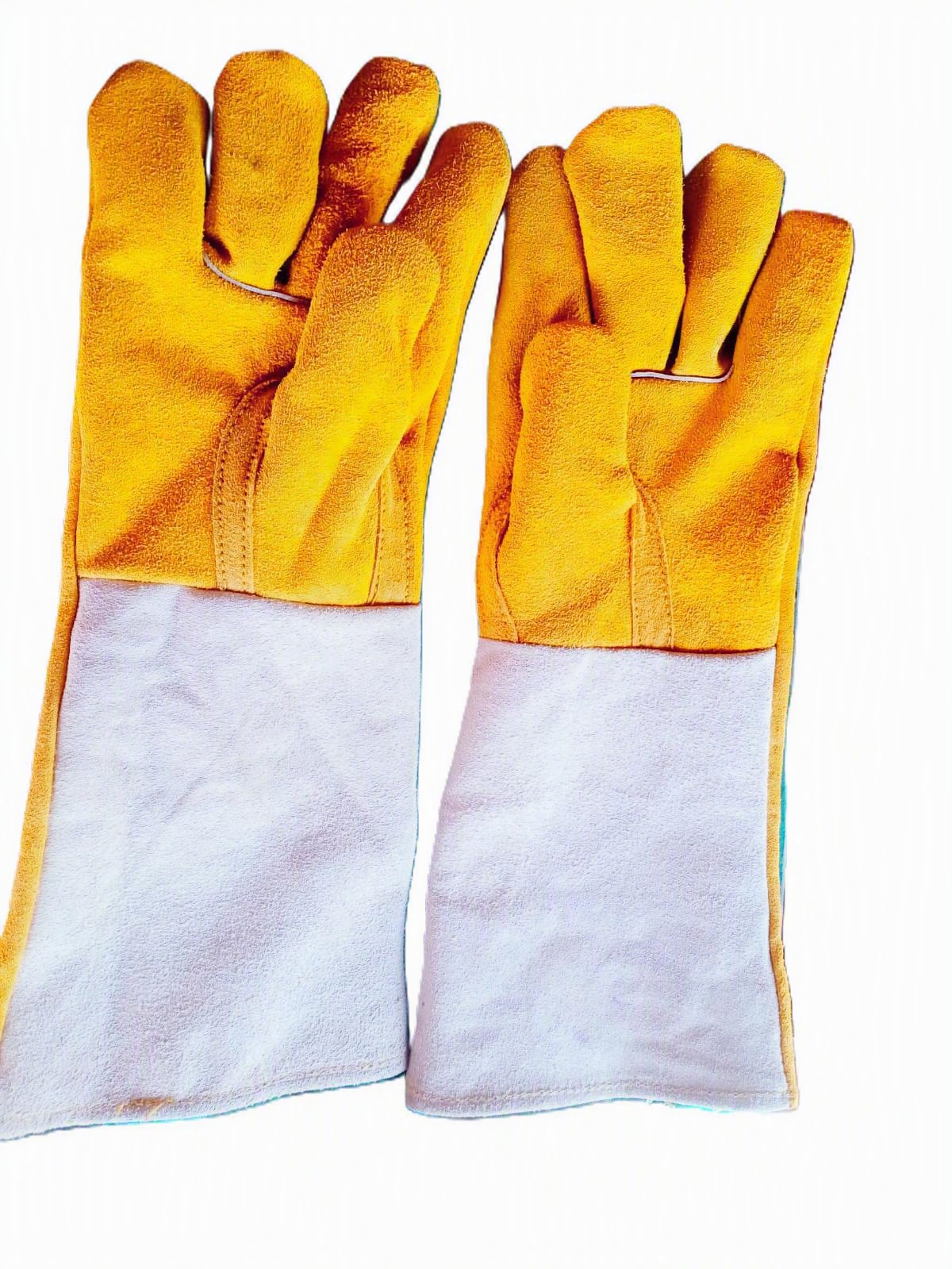 Heat-resistant leather gloves for welding, furnace, foundry and high-temperature industries.